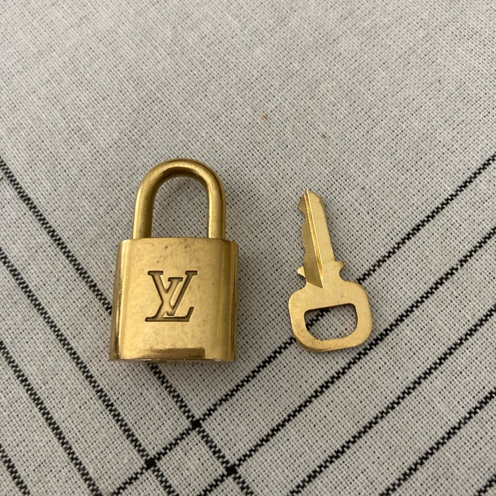 Louis Vuitton Gold Key Holder Set